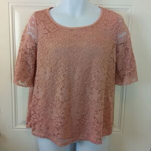 Rue Juju 3/4 sleeve lace fully lined blouse